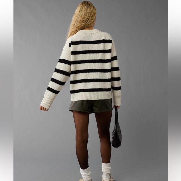 AE XS WHOA SO SOFT CREWNECK SWEATER CREAM BLACK HORIZONTAL STRIPE - Picture 3 of 10